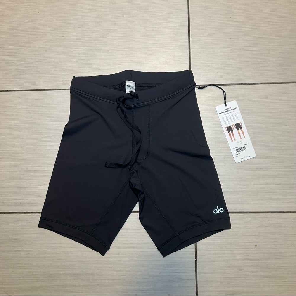 Alo Warrior Compression Shorts NWT Mens sz S